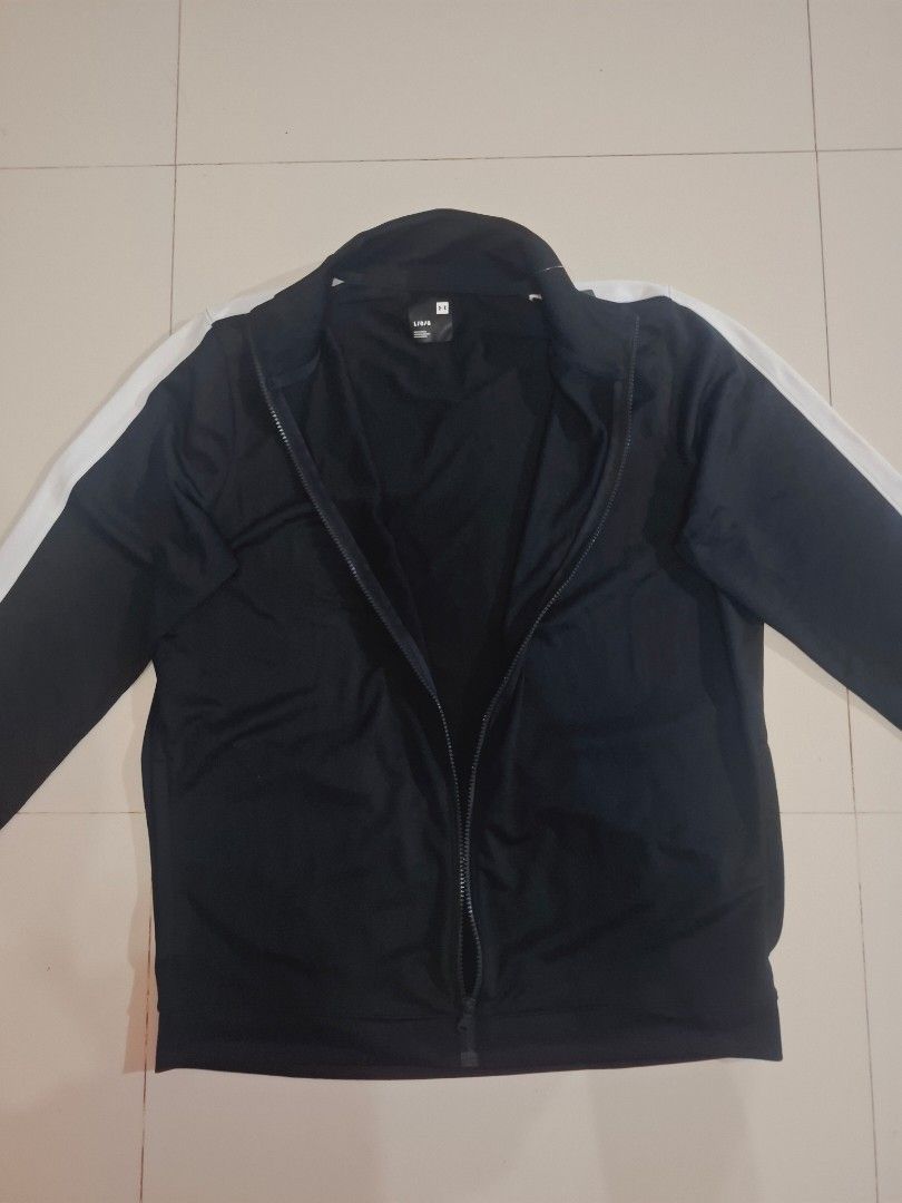 Under armour track suit jacket brand new (Category: Coats, Jackets and Outerwear) located in Narvacan. Submitted by jigger85_2ndaccount (Listing ID 1470296257, Image 2). Description: Under armour track suit jacket brand new no issue excellent condition bought in UK size: large in tag dimes: 22 x 26 1/2 loc. ilocos sur.
