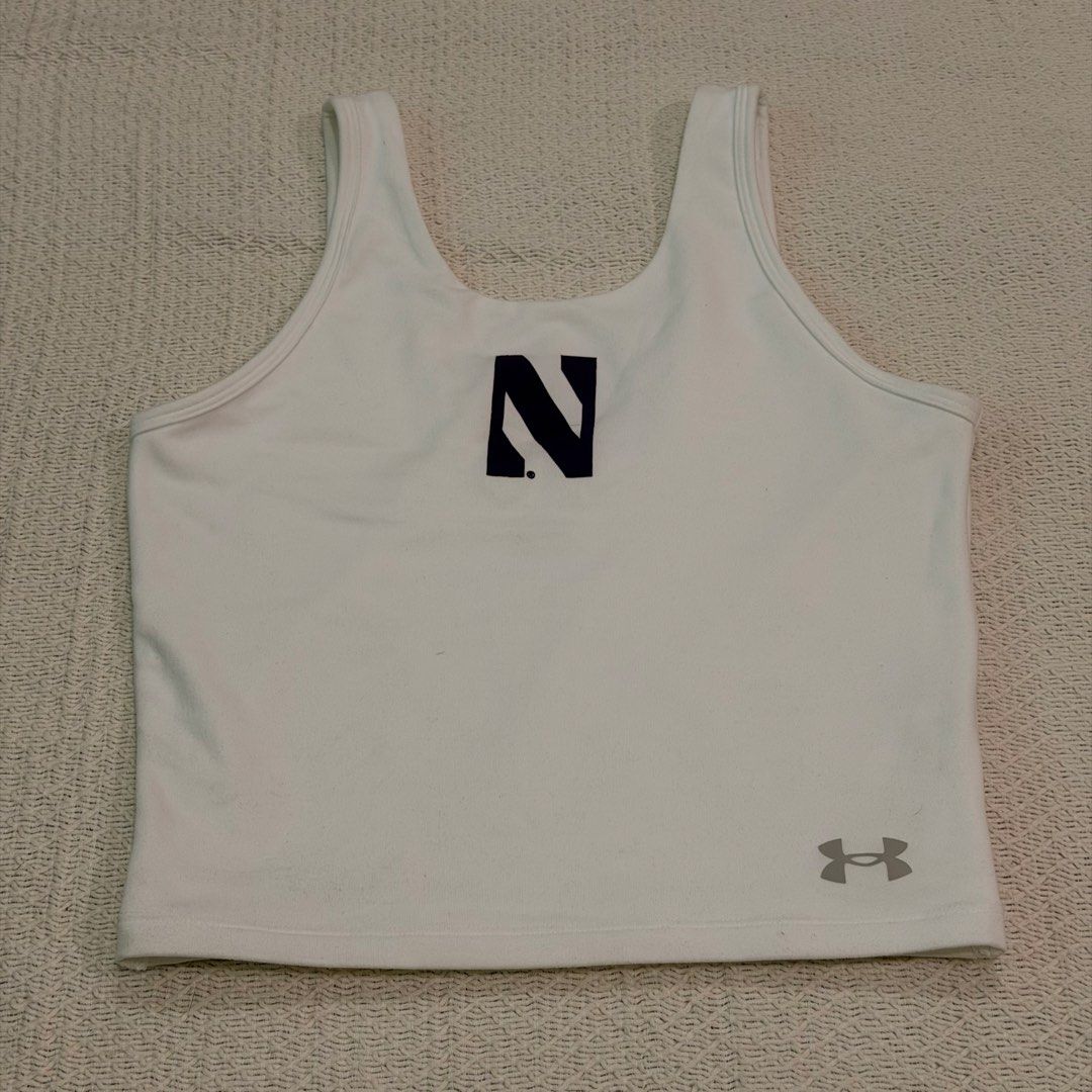 Under Armour White Crop Tank Top (Category: Activewear) located in Makati City. Submitted by banshee1411 (Listing ID 1470250042, Image 1). Description: Original Under Armour Athletic Wear Fitted but never worn.