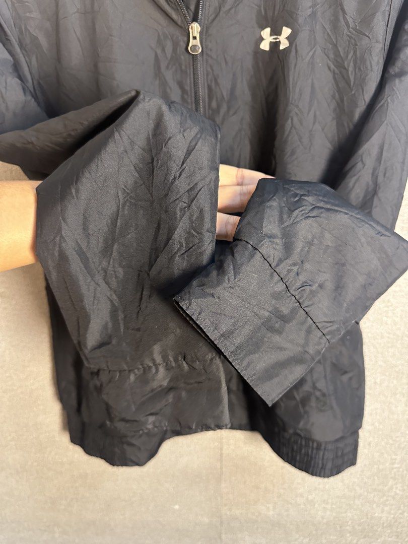 UNDER ARMOUR WINDBREAKER JACKET (Category: Coats, Jackets and Outerwear) located in Rizal. Submitted by jamesthrift (Listing ID 1470169102, Image 3). Description: UNDER ARMOUR WINDBREAKER JACKET Size : L on tag fit to M Dimes: -width 16 -length 23 Condition: Excellent Color Rate: 9.5 Issue: none 🏷️249+sf.