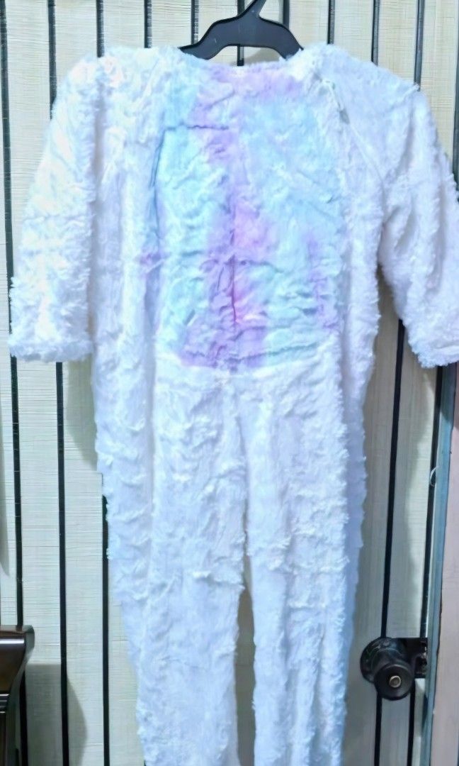 Unicorn costume 2-3 y/o (Category: Babies & Kids Fashion) located in Pasig City. Submitted by dolliesandpastels (Listing ID 1470056167, Image 2). Description: 2-3 y/o.