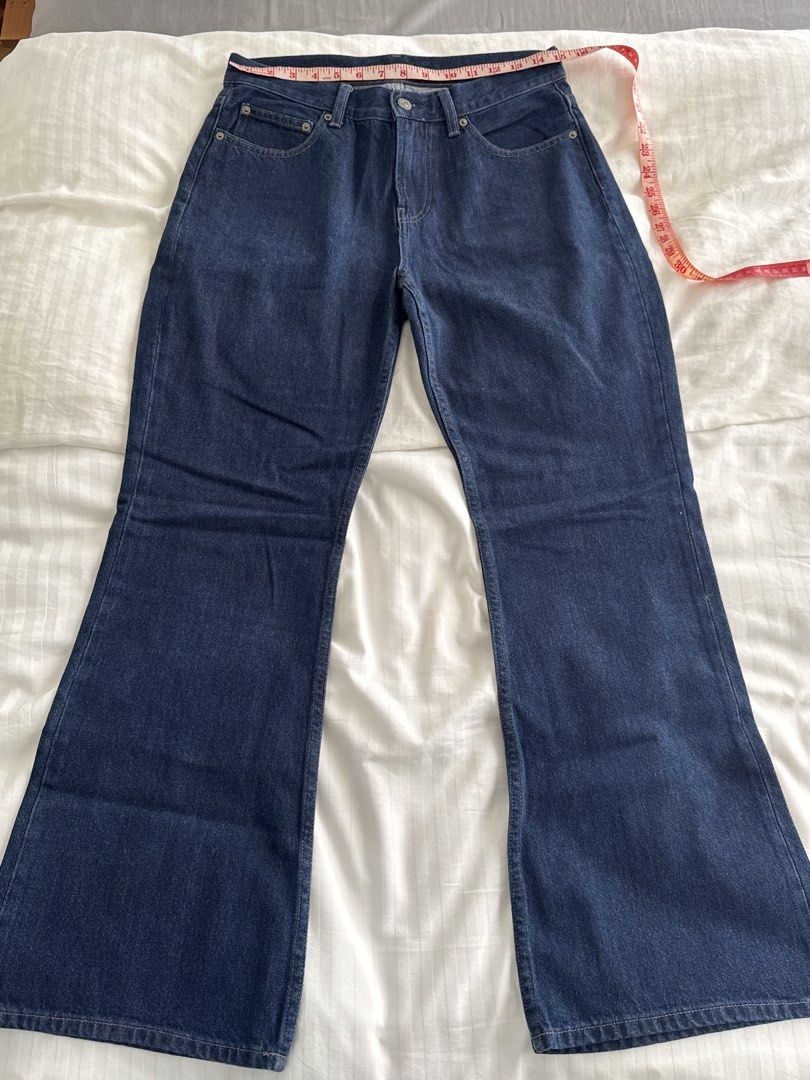 Uniqlo Boot Cut Dark Wash Jeans (Category: Jeans) located in Manila. Submitted by ramoneybaloney (Listing ID 1470229599, Image 1). Description: Size 27 but fits up to 30” waist Length - 30” Bought in Japan, tag removed but never used .