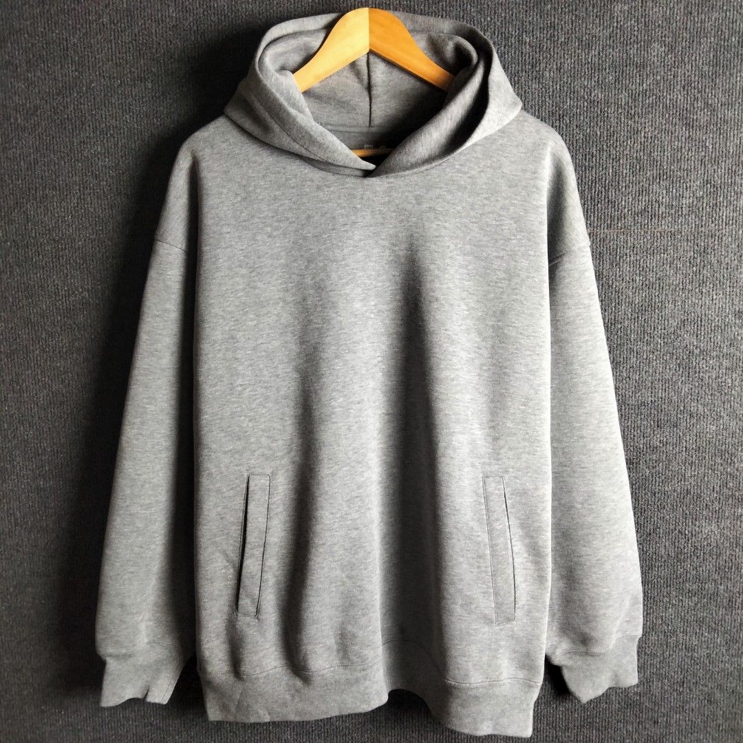 Uniqlo C SWEAT OVERSIZED PULLOVER HOODIE (Category: Hoodies) located in Bulacan. Submitted by jibbxthrift (Listing ID 1470245580, Image 3). Description: UNIQLO:C SWEAT OVERSIZED PULLOVER HOODIE SIZE: XL PRICE: 999+SF DIMES: (WIDTH 25) (LENGTH 29.5) COLOR RATE: 10/10 CONDITION: GOOD AS NEW ISSUE: NONE LOCATION: SJDM BULACAN CODE: #374 PM IF YOU ARE INTERESTED📩 MOP: THRU GCASH COURIER: J&T.