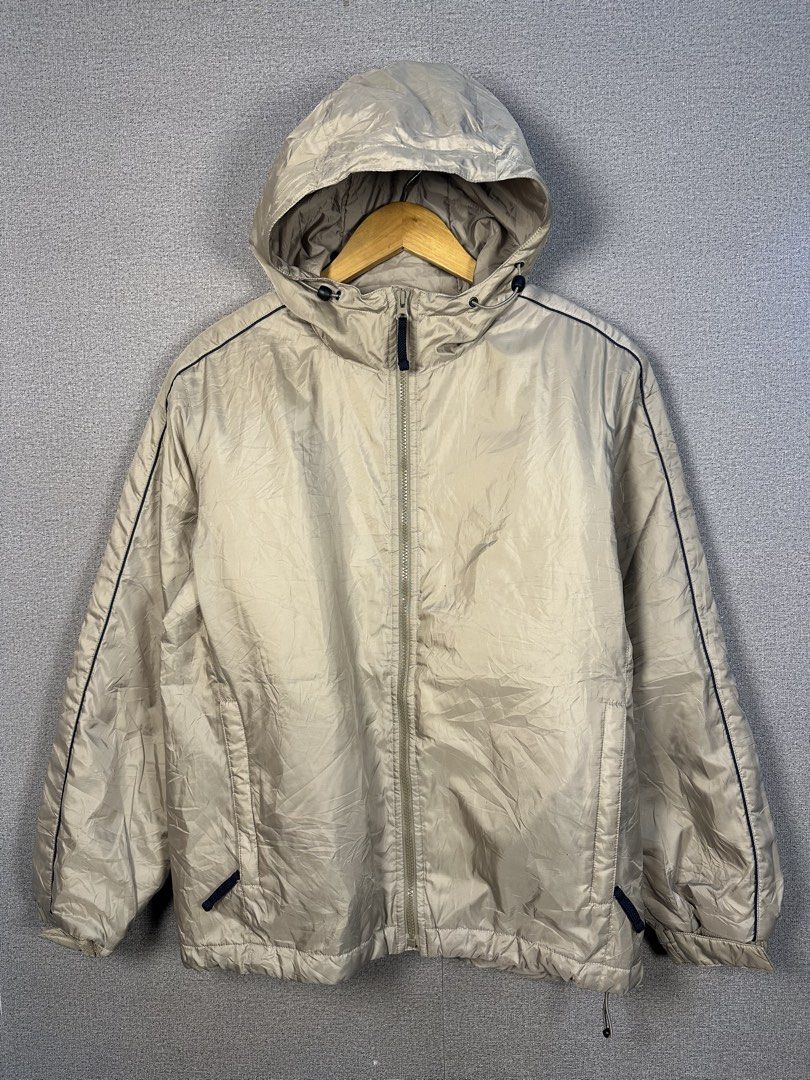 UNIQLO FULL ZIP JACKET (Category: Coats, Jackets and Outerwear) located in Rizal. Submitted by jamesthrift (Listing ID 1470163354, Image 1). Description: UNIQLO FULL ZIP JACKET Size : S on tag fit to L Dimes: -width 22 -length 26 Condition: excellent Color Rate: 9.5 Issue: none 🏷️399+sf.