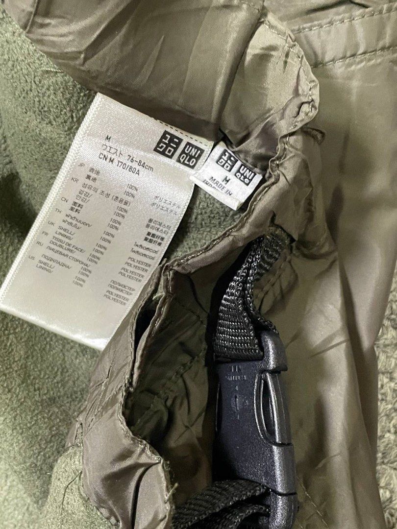 UNIQLO GEARED HEATTECH WARM LINED CARGO PANTS (Category: Joggers) located in Tacloban City. Submitted by coachfinds (Listing ID 1470145757, Image 3). Description: UNIQLO GEARED HEATTECH WARM LINED CARGO PANTS MEDIUM W 31 X L 40 COLOR RATE: 9.5/10 CONDITION: 9.5/10 MINE: 699.
