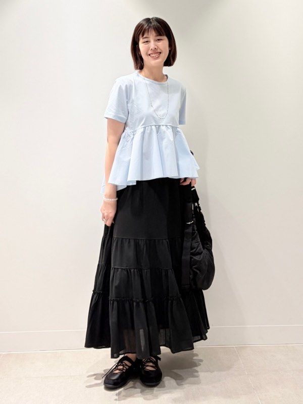 Uniqlo GU Tiered Flared Skirt (Category: Skirts) located in Batangas. Submitted by buy3get1freerandom (Listing ID 1470307429, Image 3). Description: Product ID: 359475 Size on tag: XL Waist : 28”-34” via tape measure Length: 36” via tape measure Condition: 9/10 Flaw/s: None ✅ Drawstring ✅ Inner-lining 📌 FIRST TO PAY BASIS 📌 Please manage your expectations, as these are preloved items. 📌 No when worn photos Message me to get this item! 😎.