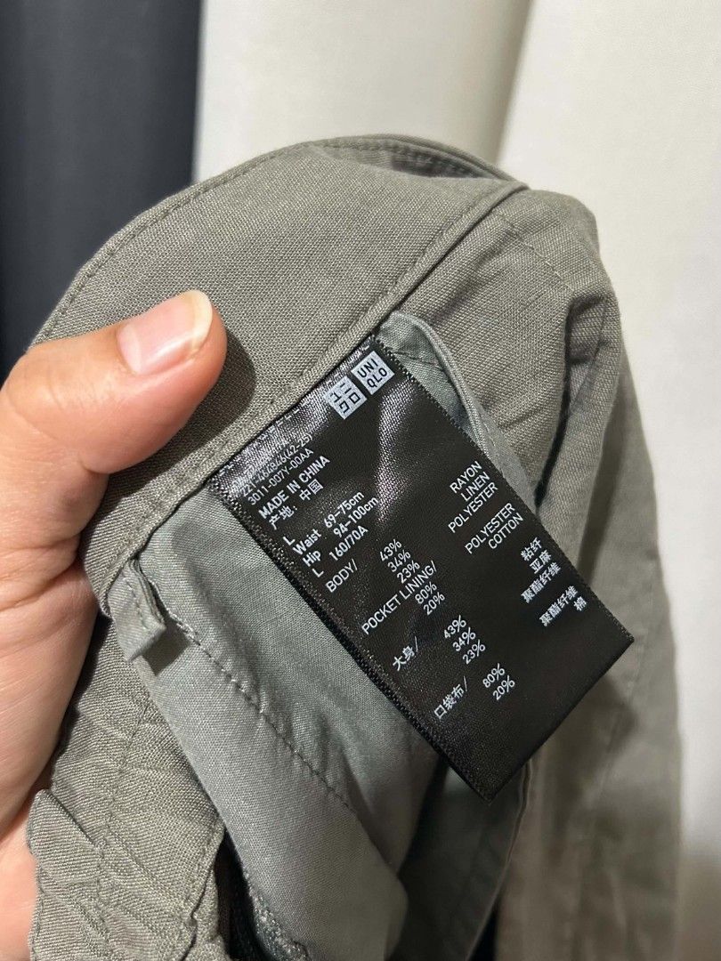 Uniqlo Linen Blend Skort (Category: Other Bottoms) located in Guinobatan. Submitted by lorocathrifts (Listing ID 1470259863, Image 3). Description: Uniqlo Linen Blend Skort 🛒450‼️ 𝐒𝐢𝐳𝐞: Large on tag 𝐂𝐨𝐥𝐨𝐫: Olive Green 𝐂𝐨𝐧𝐝𝐢𝐭𝐢𝐨𝐧: Good, gusot ✨🆁🅴🅼🅸🅽🅳🅴🆁🆂✨ ♡ Mine now, pay now ♡ Color may slightly vary due to lighting. ♡ sf starts @51 +2 pesos for pouch 🛍️𝐕𝐢𝐚 𝐉&𝐓 💸𝐆𝐂𝐚𝐬𝐡 📍𝐁𝐢𝐜𝐨𝐥 .