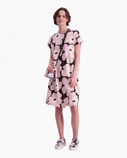 (Category: ) located in . Submitted by dressupdear (Listing ID 1470175124, Image 1). Description: .