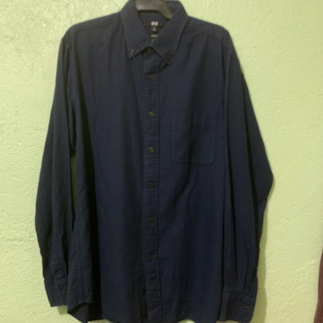 Uniqlo Navy Blue Longsleeves (Category: Tshirts & Polo Shirts ) located in Camalig. Submitted by ryrilim (Listing ID 1470296933, Image 3). Description: 🎄🎅Decluttering 2026 Pre-Christmas Sale! 🎉🎊 📦Shipping will be shouldered by the buyer 🚚 Courier: J&T 🏧 BDO or G Cash Style it like a true fashionista with H&M, GAP, Old Navy, A&F, Redwood, Uniqlo, J. Crew and any other trendy brands just for less than 250 pesos. .