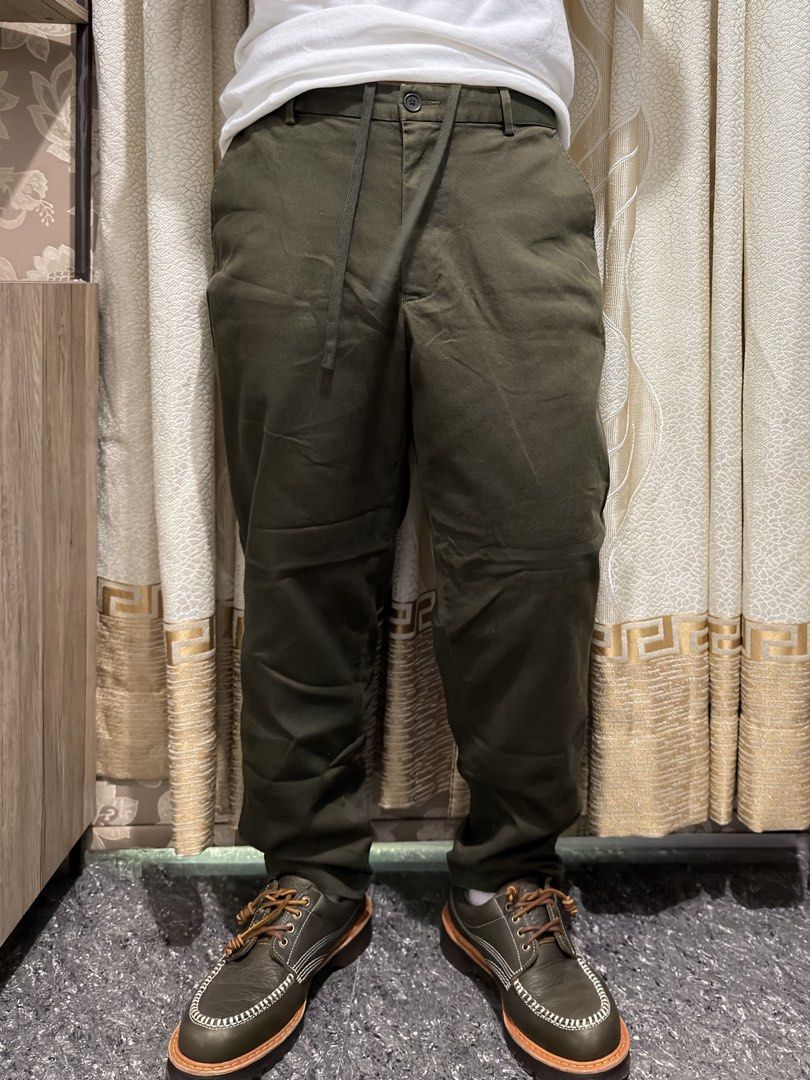 Uniqlo Olive Green Drawstring Trousers XL (Category: Trousers) located in Guiguinto. Submitted by aries_ji (Listing ID 1470183292, Image 1). Description: - Brand: Uniqlo - Color: Olive green - Size: XL (Fits waist 92 to 100 cm) - Material: Cotton and spandex blend for comfort - Fit: Straight leg - Features: Front drawstring, button closure, and side pockets - Origin: Made in Vietnam.