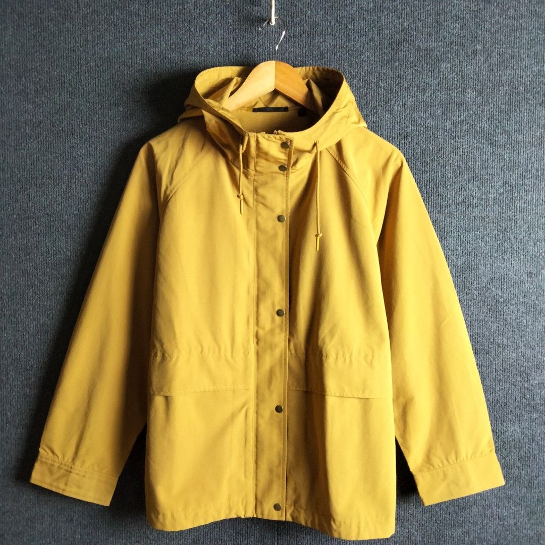 UNIQLO OVERSIZED PARKA (Category: Coats, Jackets and Outerwear) located in Bulacan. Submitted by jibbxthrift (Listing ID 1470245235, Image 2). Description: UNIQLO WOMEN OVERSIZED PARKA SIZE: XL PRICE: 950+SF DIMES: (WIDTH 24) (LENGTH 26) COLOR RATE: 10/10 CONDITION: GOOD AS NEW ISSUE: NONE LOCATION: SJDM BULACAN CODE: #375 PM IF YOU ARE INTERESTED📩 MOP: THRU GCASH COURIER: J&T.