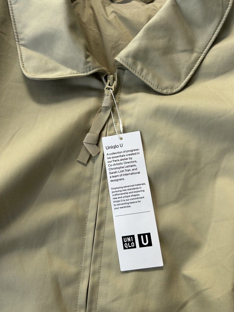 UNIQLO PUFFERTECH Short Blouson (Category: Coats, Jackets and Outerwear) located in Makati City. Submitted by roldanamparo (Listing ID 1470210155, Image 3). Description: UNIQLO PUFFERTECH Short Blouson Brandnew No issue Size:XL •Width:26 •Length:27 Pm📩.