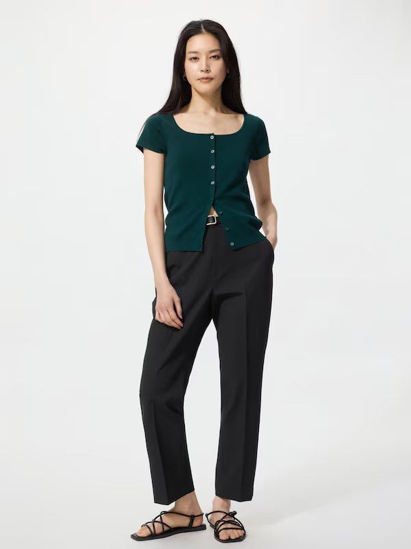 uniqlo smart pants black medium (Category: Other Bottoms) located in Butuan. Submitted by gwynext (Listing ID 1470309829, Image 1). Description: rfs: di na kasya huhu used 4 or 5 times lang ata 1k sf included.