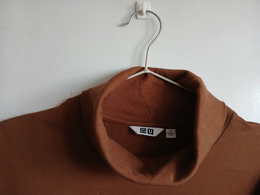 Uniqlo Turtle Neck and Crew Neck Oversized Longsleeves Bundle Take All SMALL (Category: Longsleeves) located in Quezon City. Submitted by hzl_praise (Listing ID 1470240721, Image 2). Description: 3 for 650 | Small Oversized Bundle Uniqlo Turtle Neck Longsleeves Color: Brown (Size: Small on tag) Uniqlo Crew Neck Cotton Knitted Longsleeves Color: Light Brown (Size: Small on tag) Uniqlo Mock Neck Heavy Cotton Color: Black (Size: Small on tag) All It
