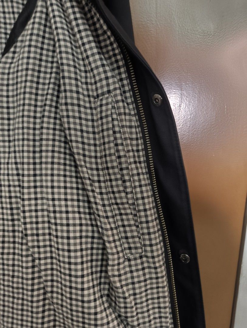 Uniqlo Utility Jacket (Category: Coats, Jackets and Outerwear) located in San Pedro. Submitted by madvillainkicks (Listing ID 1470154014, Image 3). Description: barbour alternative 25 x 26.
