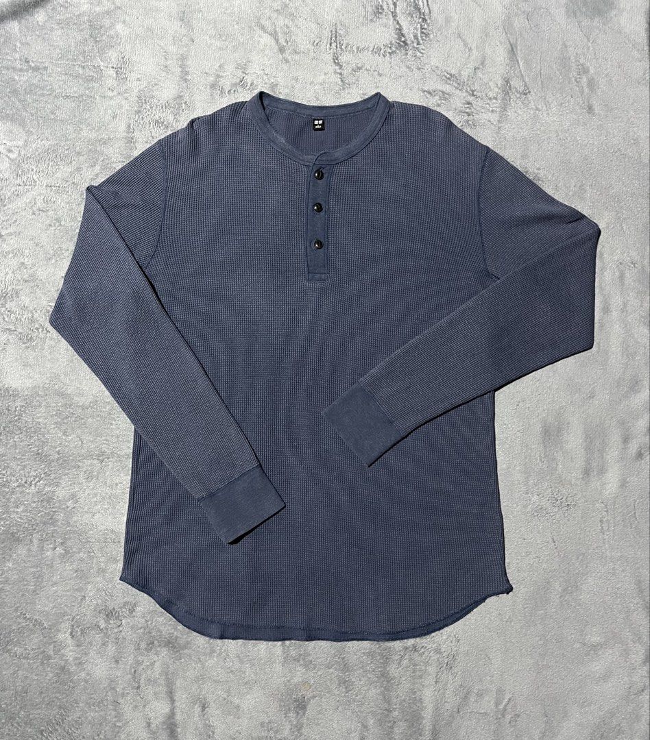 UNIQLO WAFFLE HENLEY LONGSLEEVE (Category: Coats, Jackets and Outerwear) located in Nabua. Submitted by nopfinds (Listing ID 1470272281, Image 3). Description: UNIQLO WAFFLE HENLEY LONGSLEEVE SIZE LARGE DIMES 21x28 MINE FOR🔖₱350+sf EXCELLENT CONDITION COLOR MAY VARY DUE TO LIGHTING .
