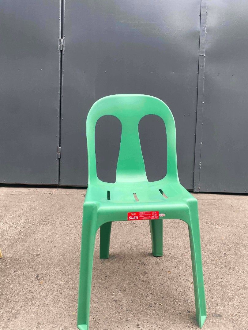 Uno Sulit Plastic Monobloc Chairs Stackable (Category: Chairs) located in Liloan. Submitted by oddflower_c197c6 (Listing ID 1470179929, Image 3). Description: RESTOCK❗️UNO SULIT CHAIR❗ WHITE COLOR❗️R LESSER PRICE KONG BULK.