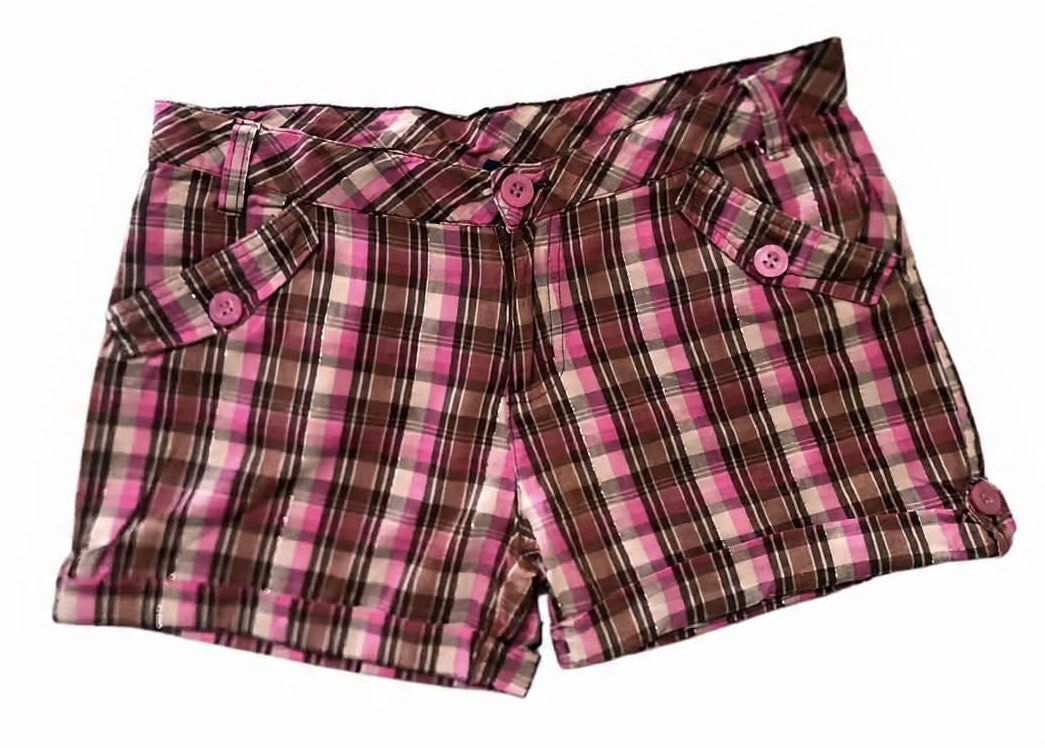 us polo assn neapolitan plaid shorts with silver threads (Category: Shorts) located in Makati City. Submitted by bowzone (Listing ID 1470196927, Image 1). Description: 🎀 with silver threads / lines ! ^^ 🎀 wl : 30 inches.