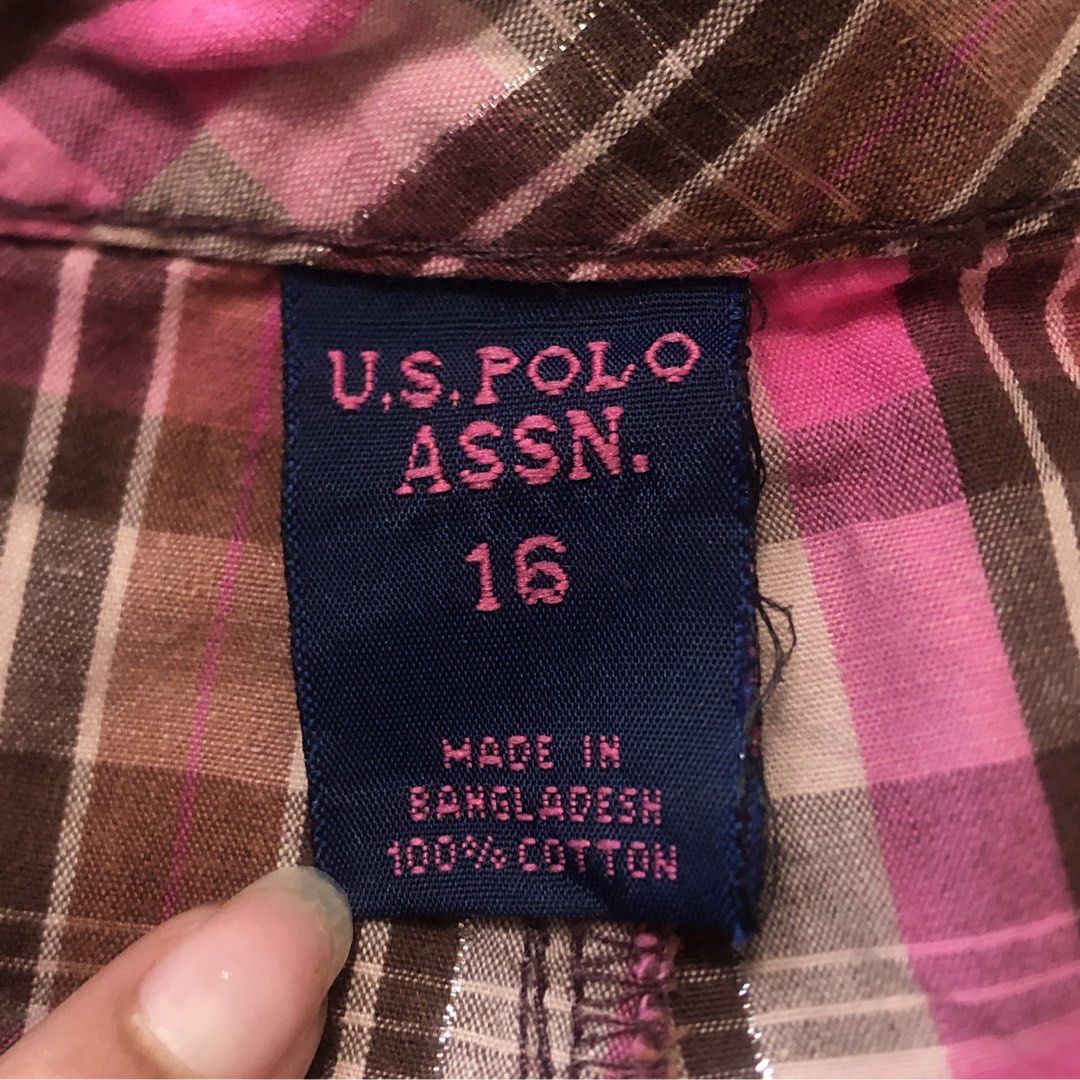 us polo assn neapolitan plaid shorts with silver threads (Category: Shorts) located in Makati City. Submitted by bowzone (Listing ID 1470196927, Image 3). Description: 🎀 with silver threads / lines ! ^^ 🎀 wl : 30 inches.