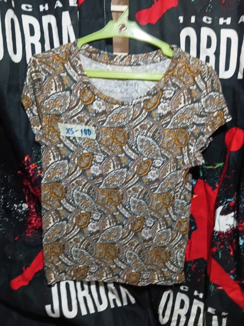 Used branded clothes (Category: Dresses) located in Quezon City. Submitted by she_1969 (Listing ID 1470344010, Image 3). Description: for sale used branded clothes.