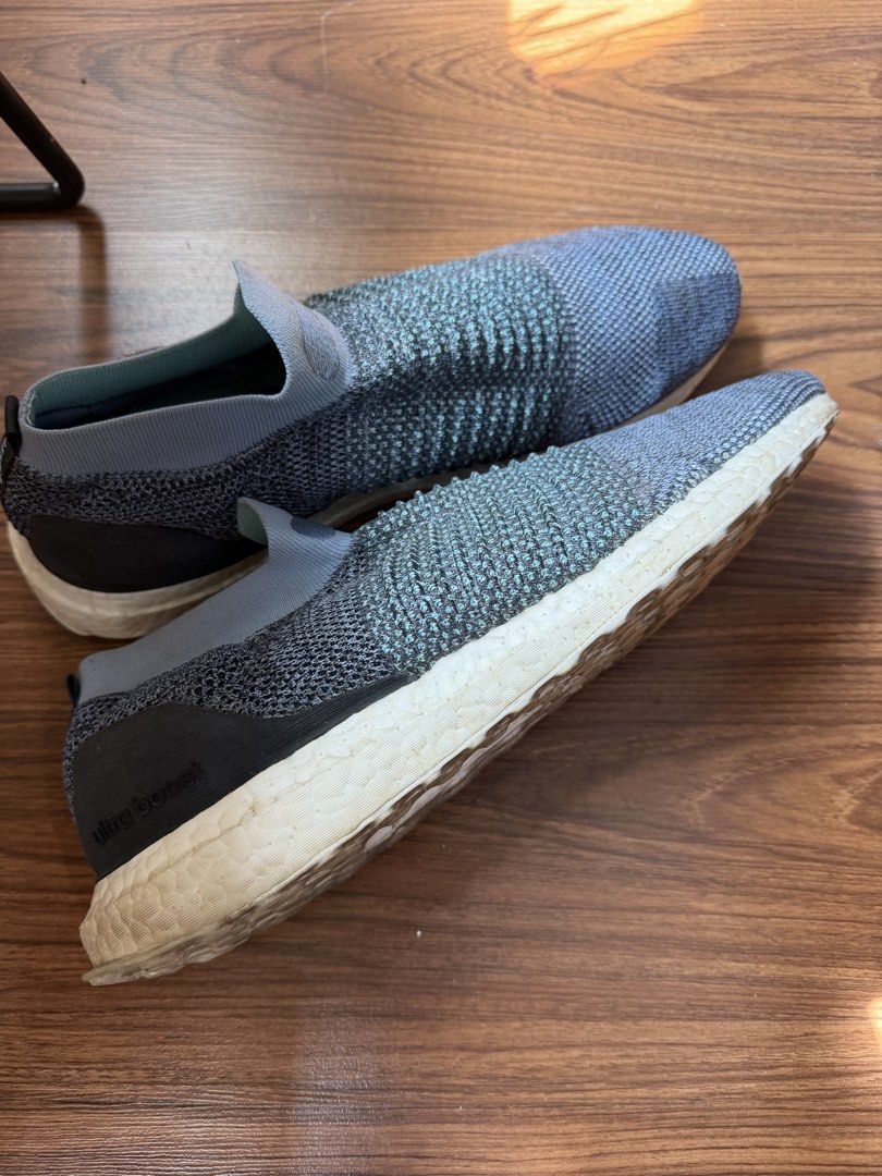 Used sneakers / shoes (Category: Casual Shoes) located in Makati City. Submitted by jcgellidon (Listing ID 1470187622, Image 2). Description: Selling these shoes for 1.5k only. As is na yan. Size 12US Pick up in BGC. .