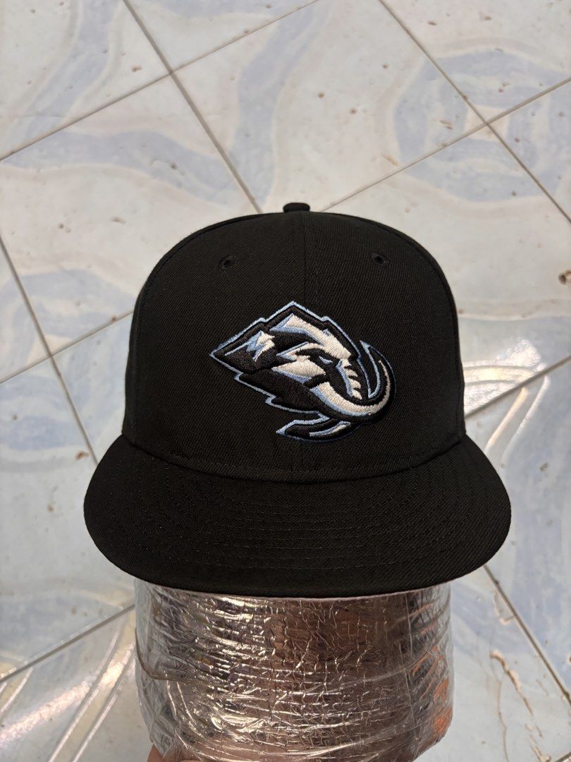 Utah Mammoth x New Era, Close Cap (Category: Caps & Hats) located in Paranaque City. Submitted by kingdeward (Listing ID 1470143192, Image 2). Description: *Negotiable* Ukay Caps/Hats Casual need wash Parañaque Location Courier: Jnt/ LBC COP(Payment 1st) Lalamove.