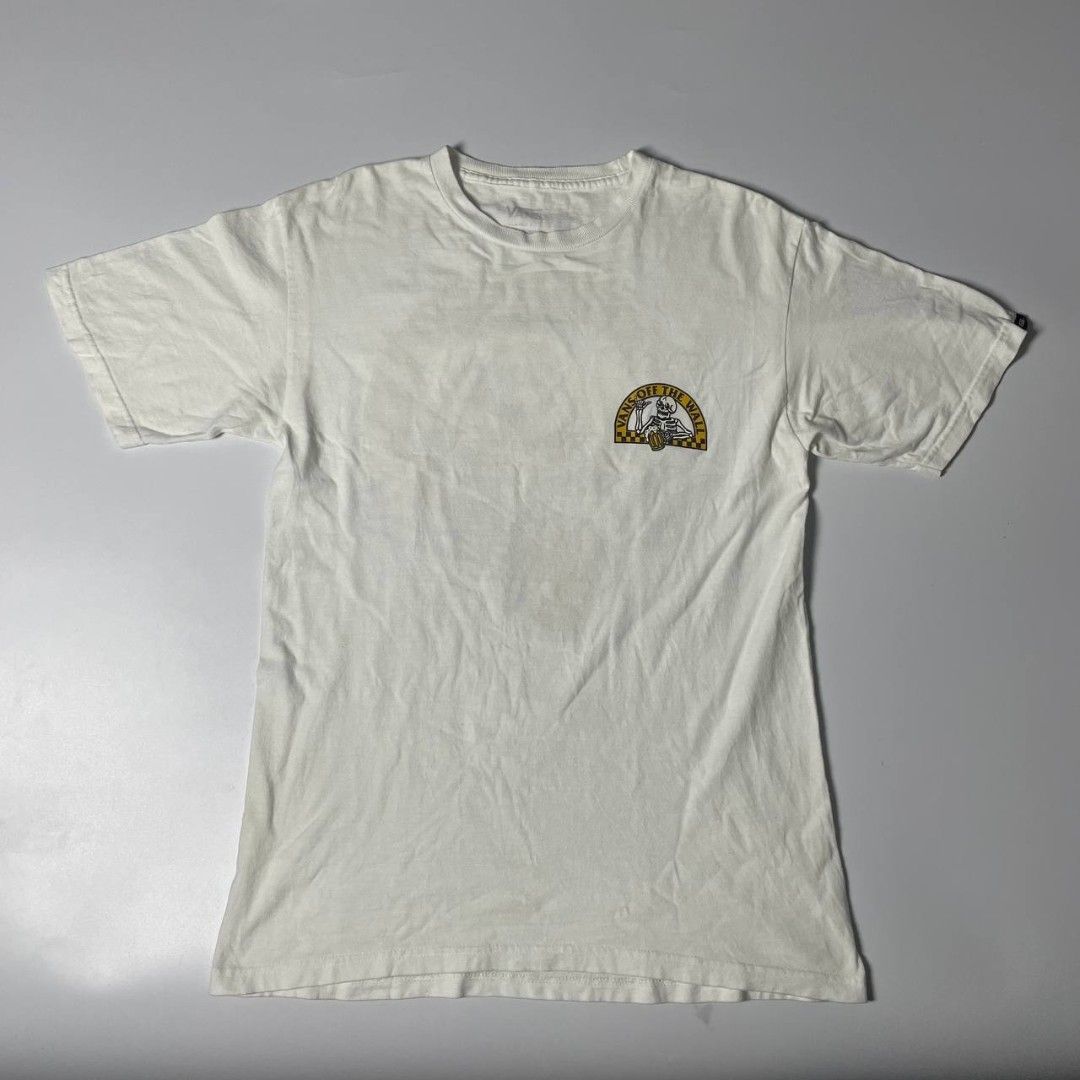Vans Of The Wall Chillin' (Category: Tshirts & Polo Shirts ) located in Davao. Submitted by archives_co. (Listing ID 1470313570, Image 2). Description: width-18.5 length-27.