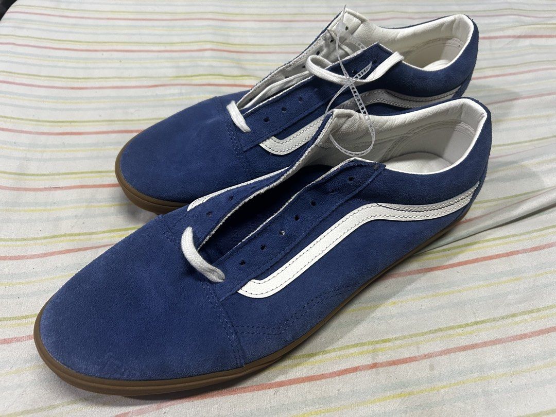 Vans Old Skool Blue Suede Gum Sole (Category: Sneakers) located in Makati City. Submitted by newdolphin.ef022f (Listing ID 1470191170, Image 1). Description: - Brand: Vans Old Skool - Color/Material: Blue suede with classic white side stripe and laces - Soles: Gum rubber waffle soles - Condition: Brand new, never worn out, with factory sticker still on the bottom - Details: Clean white leather inner collar.