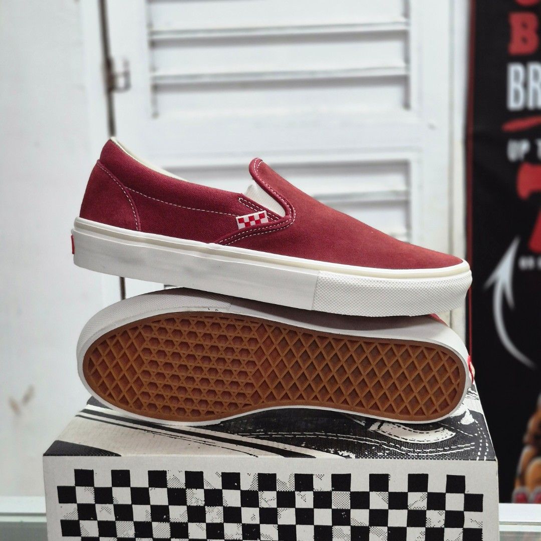 Vans Skate Slip On Sun Dried Tomato Red (Category: Sneakers) located in Makati City. Submitted by _mrsale (Listing ID 1470142251, Image 3). Description: FOR SALE 🚨 Available today! Vans Skate Slip On Sun Dried Tomato Red ✅ Now ₱2,890 ONLY ✅ ❌ From ₱4,998 mall srp❌ Size Available: 9 US MENS 27 cm Check the comment section for more details. Message us now 📩 #MrSale.