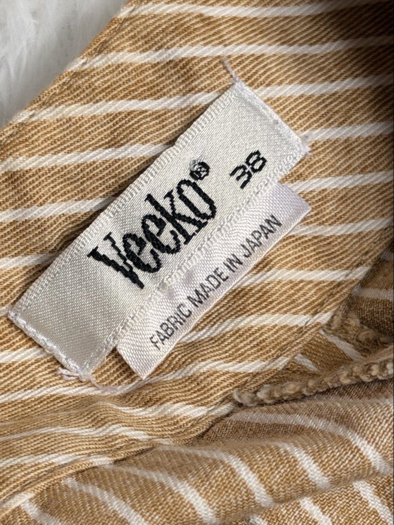 veeko vintage bottoms (Category: Other Bottoms) located in Manila. Submitted by lovesgisele. (Listing ID 1470266143, Image 3). Description: small to semi m 38 on tag.
