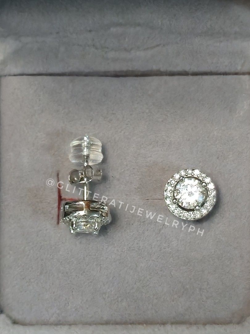 Vermeil 1ct. Moissanite Diamond Stud Earrings (Category: Body Jewelry) located in Quezon City. Submitted by karlleseshops (Listing ID 1470315045, Image 1). Description: Vermeil Stud Earrings Stone: Moissanite Diamond with GRA Certificate Stone size: 1carat (0.50ct each) Color Grade: D color Clarity: VVS-IF Metal: 92.5% Sterling Silver, electroplated with platinum earrings with 92.5% sterling silver pakaw and silicon included WITH FREE: ✅️ 1x jewe