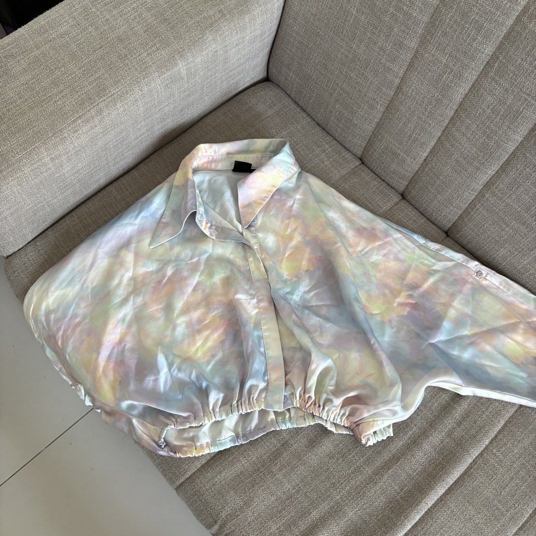 VERO MODA LOVER TOP (Category: Coats, Jackets and Outerwear) located in Pasig City. Submitted by _jinwifeu_ (Listing ID 1470220884, Image 2). Description: 📏 fits medium to large 📍 ortigas, pasig 💸 maribank,bdo, gcash, maya 🚚 same day delivery (lalamove, grab etc).