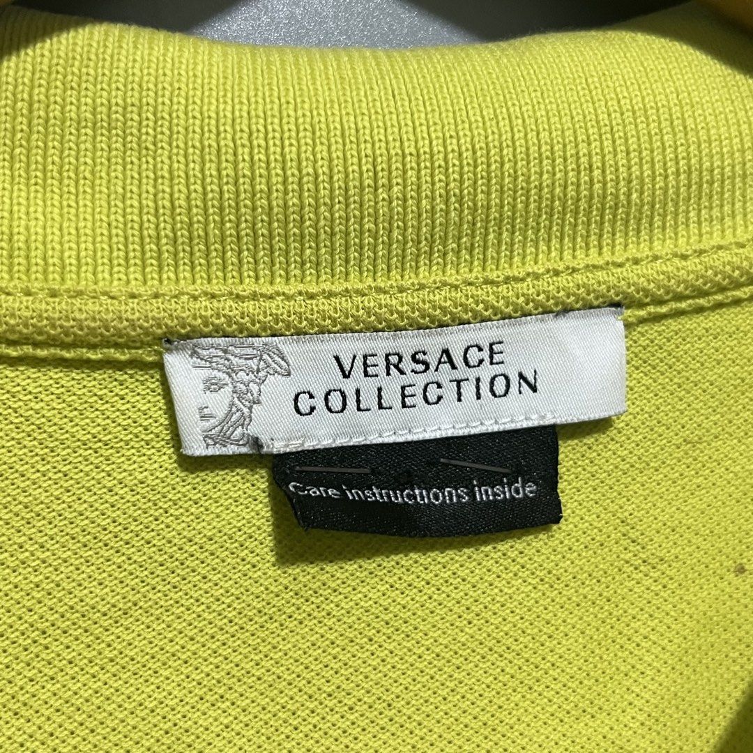 Versace Embroidered Medusa (Category: Luxury Apparel) located in Giporlos. Submitted by deloria_jhayr (Listing ID 1470274624, Image 3). Description: Excellent No issue W:23 L:28.5.