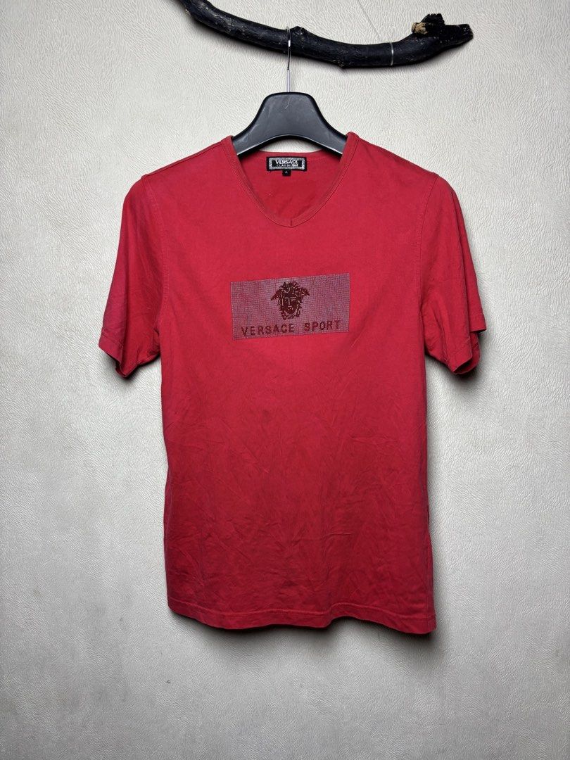 Versace Shirt (Category: Shirts) located in Baybay. Submitted by thrift.ed2023 (Listing ID 1470305183, Image 1). Description: Versace Shirt Medium to Large 17x25 No Issue Need Wash Good as New .
