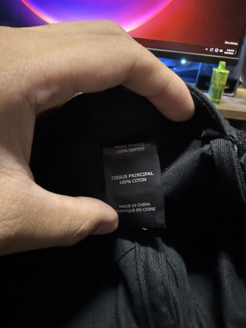 Vetements Gothic Cap (Category: Luxury Apparel) located in Manila. Submitted by tindero-ng-damit (Listing ID 1470288131, Image 2). Description: VETEMENTS Gothic Metallic Logo No issues - Flawless Complete tags 🏷️ OSFA.