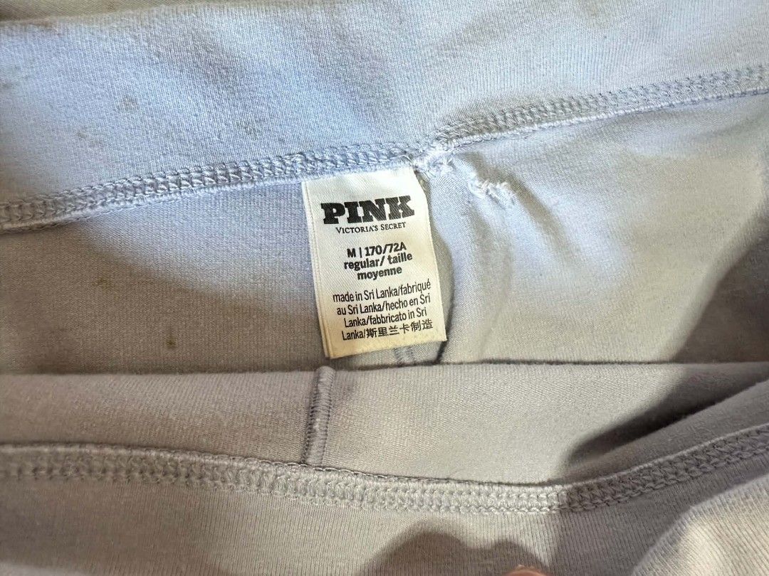 Victoria secret Pink Foldover Flared (Category: Other Bottoms) located in Manila. Submitted by y2k_neggy (Listing ID 1470156914, Image 3). Description: Issue: Stains, Repair part/ Color faded Size: Meduim Dm me.