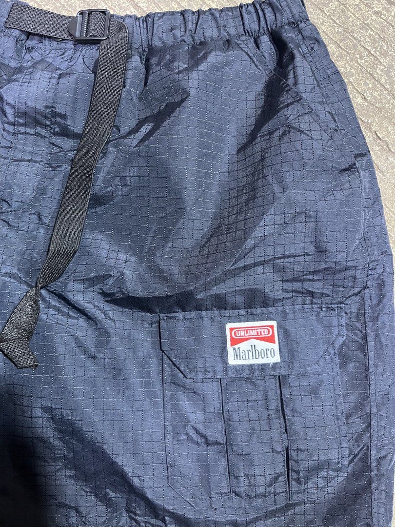 Vintage 90s piece Marlboro (Category: Vintage Collectibles) located in City of Isabela. Submitted by ibzagga (Listing ID 1470294137, Image 3). Description: Size 34 to 36.