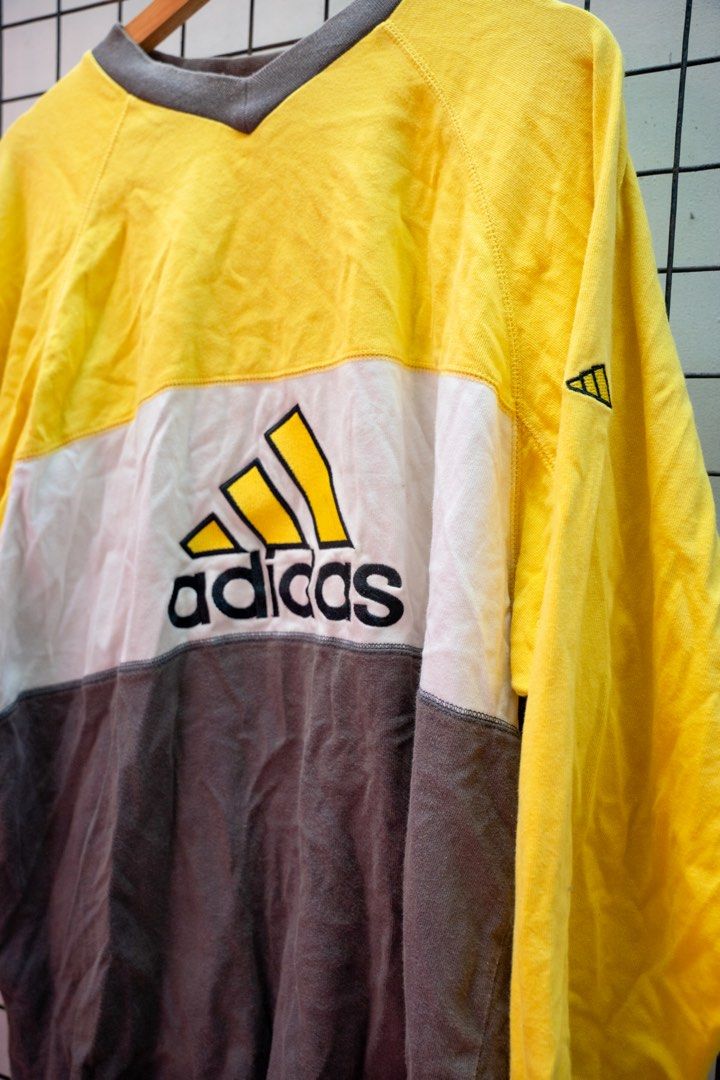 Vintage Adidas Sweater (Category: Coats, Jackets and Outerwear) located in Bulacan. Submitted by vckssn (Listing ID 1470245645, Image 3). Description: dimensions: 26 width 30 length best fit xl-2xl complete tags no issue color rate: 9.5/10.