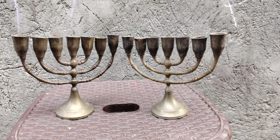 Vintage brass candelabra pair (Category: Vintage Collectibles) located in Caloocan City. Submitted by zenmountain-d8b1c0 (Listing ID 1470187452, Image 1). Description: Cod.