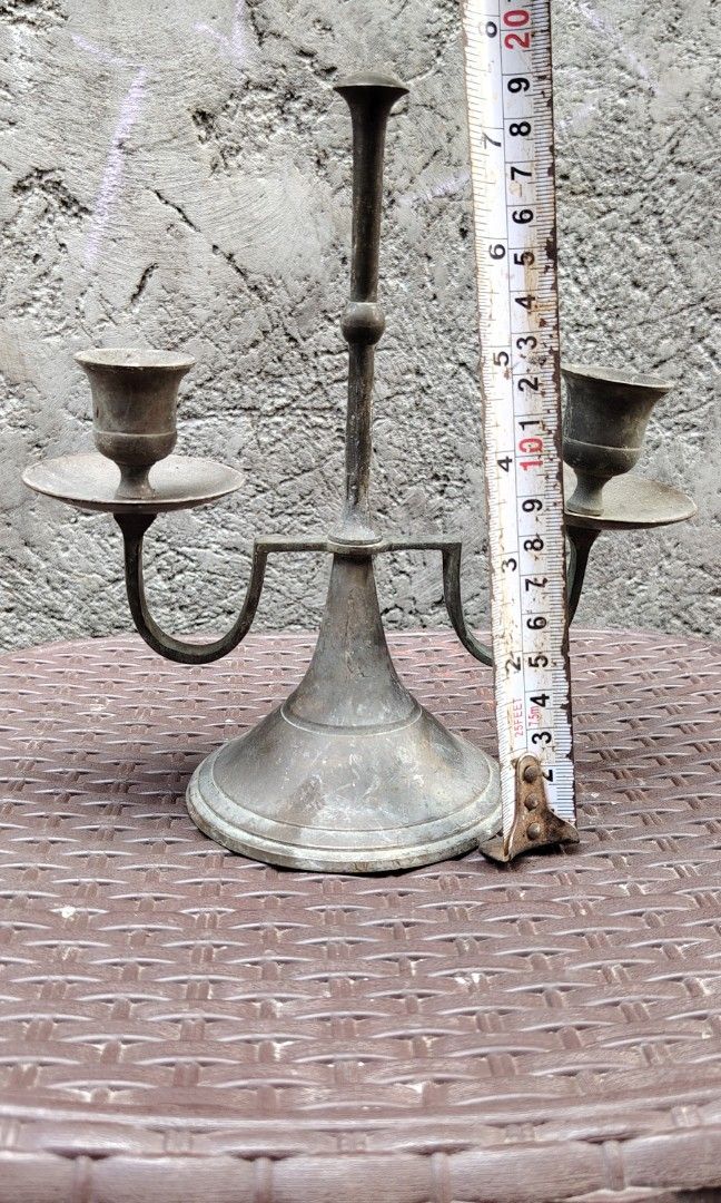 Vintage brass candle holder (Category: Vintage Collectibles) located in Caloocan City. Submitted by zenmountain-d8b1c0 (Listing ID 1470187702, Image 3). Description: Cod.