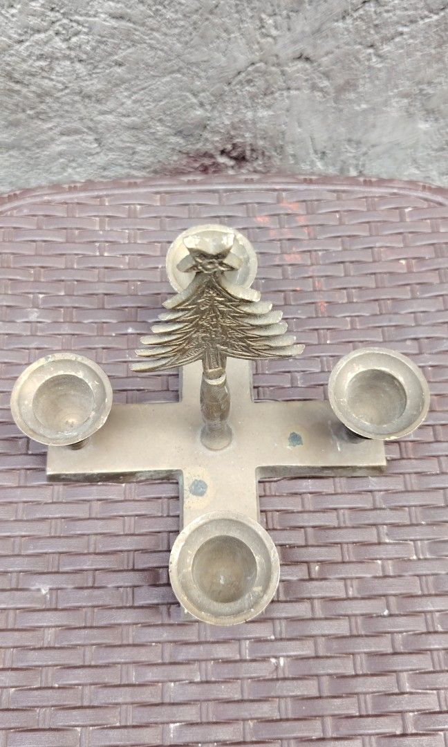 Vintage brass candle holder tree (Category: Vintage Collectibles) located in Caloocan City. Submitted by zenmountain-d8b1c0 (Listing ID 1470187590, Image 2). Description: Cod.