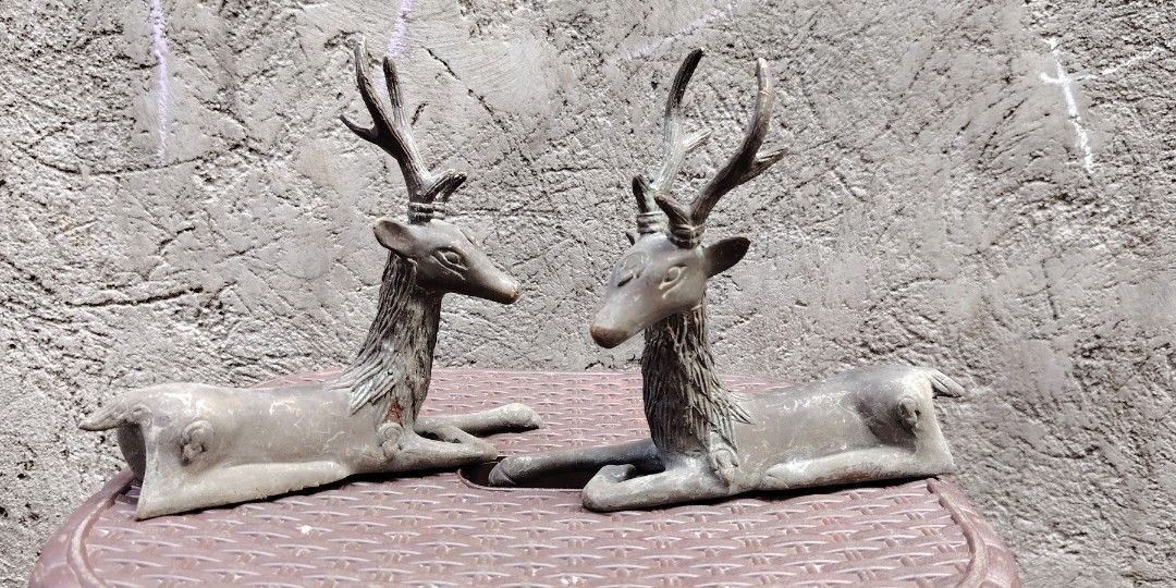 Vintage brass deer (Category: Vintage Collectibles) located in Caloocan City. Submitted by zenmountain-d8b1c0 (Listing ID 1470187272, Image 1). Description: Cod.
