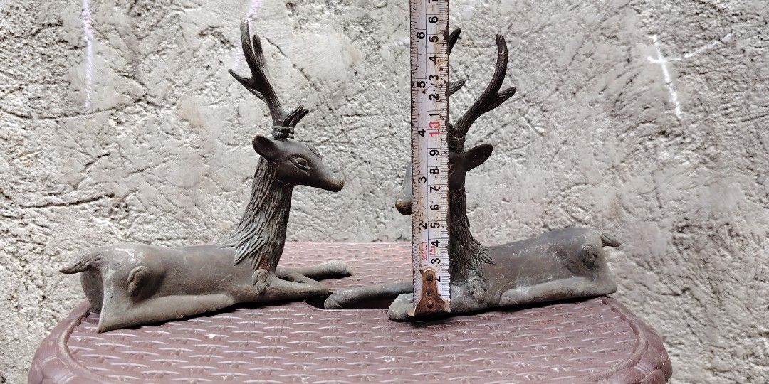 Vintage brass deer (Category: Vintage Collectibles) located in Caloocan City. Submitted by zenmountain-d8b1c0 (Listing ID 1470187272, Image 2). Description: Cod.