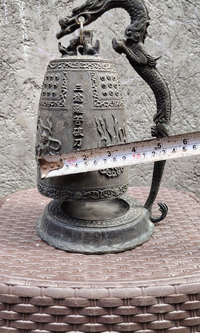 Vintage brass Japanese bell (Category: Vintage Collectibles) located in Caloocan City. Submitted by zenmountain-d8b1c0 (Listing ID 1470188126, Image 2). Description: Cod.