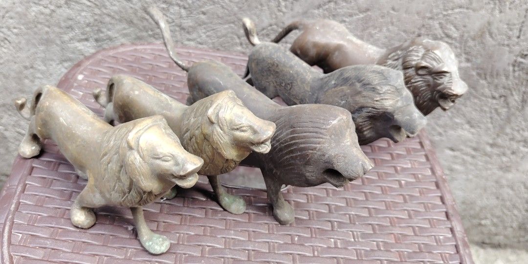 Vintage brass lion set (Category: Vintage Collectibles) located in Caloocan City. Submitted by zenmountain-d8b1c0 (Listing ID 1470187018, Image 2). Description: Cod.