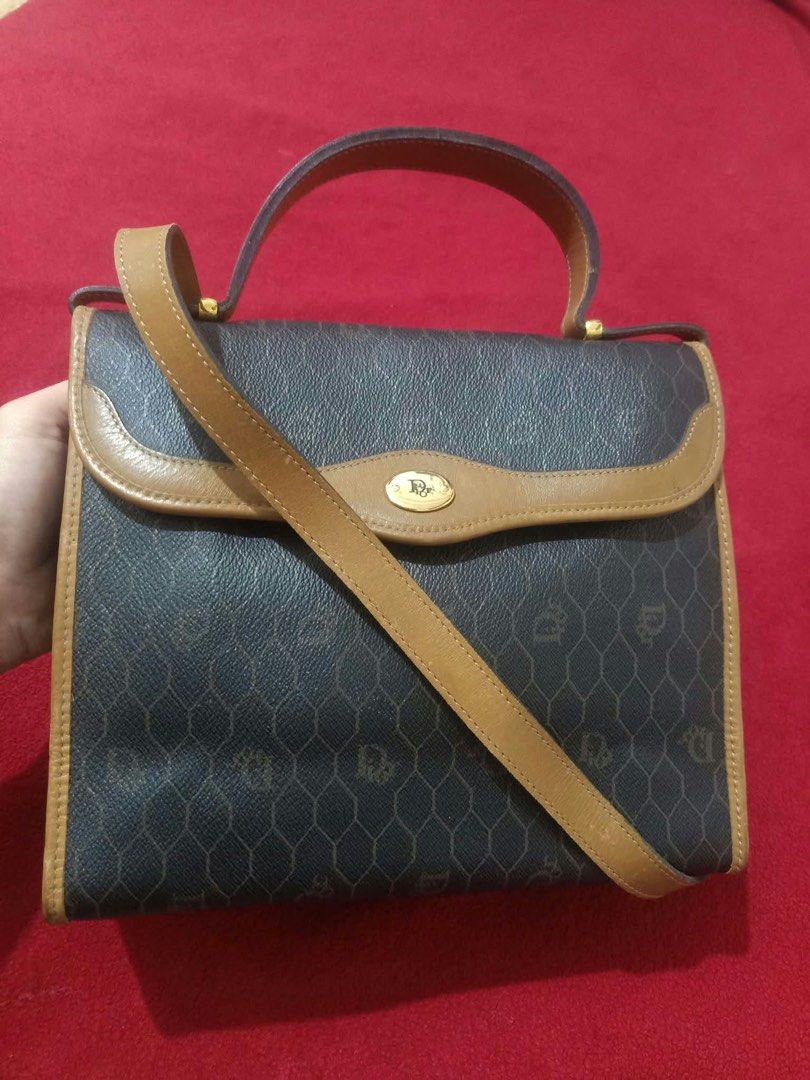 VINTAGE DIOR BAG AUTHENTIC (Category: Luxury Bags & Wallets) located in Mabalacat. Submitted by bizzybones (Listing ID 1470179198, Image 1). Description: STILL IN VERY GOOD CONDITION AUTHENTIC MOP GCASH COURIER JNT.