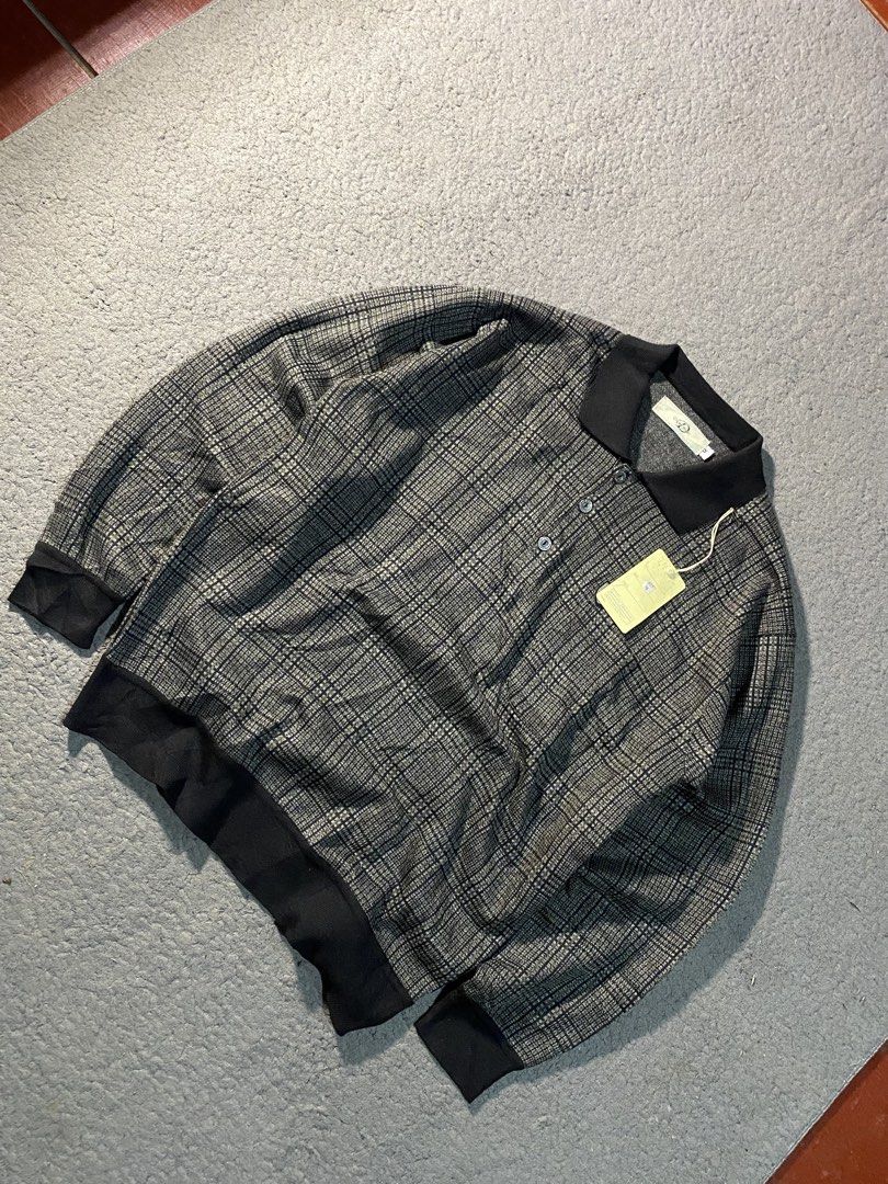 VINTAGE KNITTED POLO LONG SLEEVE (Category: Coats, Jackets and Outerwear) located in Tandag. Submitted by vncntmrcllns (Listing ID 1470224205, Image 2). Description: VINTAGE KNITTED LONG SLEEVE POLO (fav) Width: 21 Length: 25.5 -Excellent Condition -Already wash -Color rate 10/10 All details are visible in the picture Please check each photo.