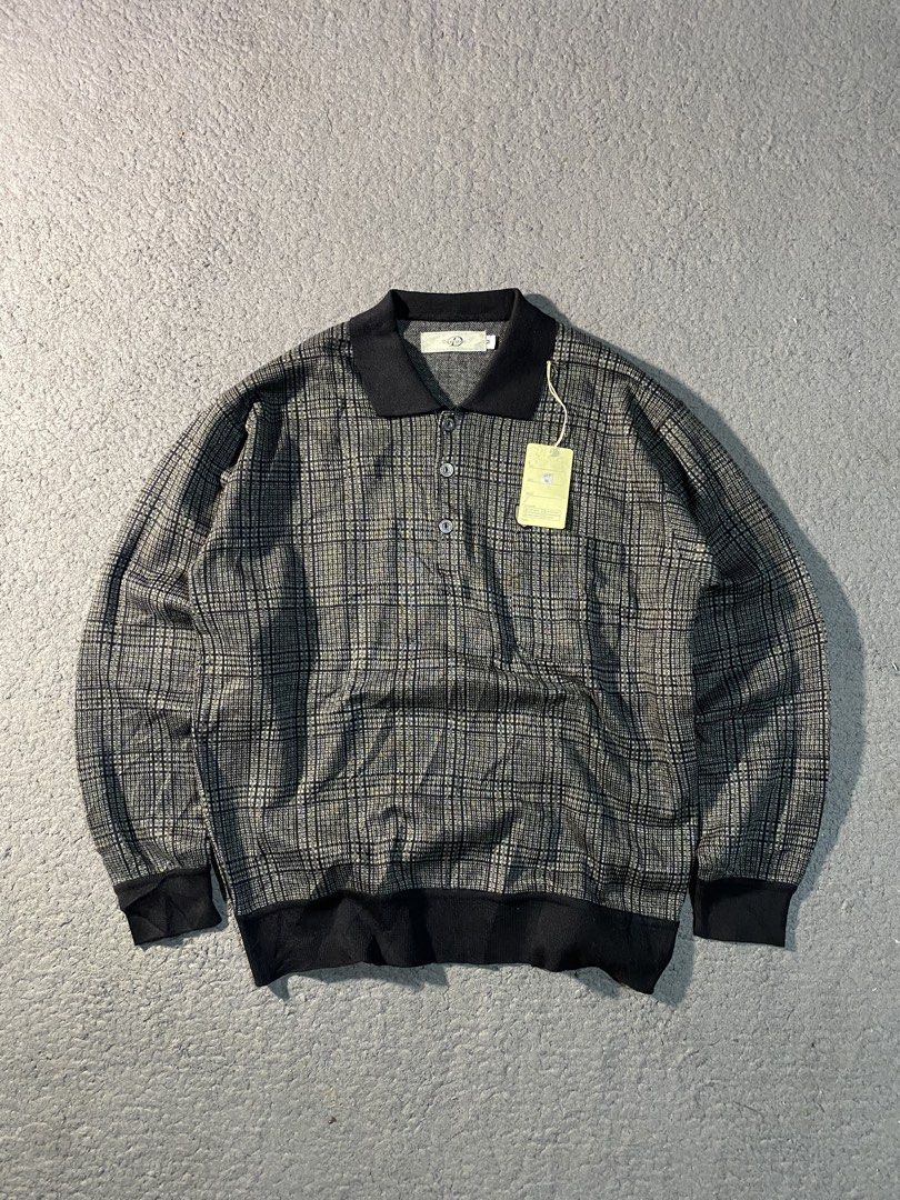 VINTAGE KNITTED POLO LONG SLEEVE (Category: Coats, Jackets and Outerwear) located in Tandag. Submitted by vncntmrcllns (Listing ID 1470224205, Image 1). Description: VINTAGE KNITTED LONG SLEEVE POLO (fav) Width: 21 Length: 25.5 -Excellent Condition -Already wash -Color rate 10/10 All details are visible in the picture Please check each photo.