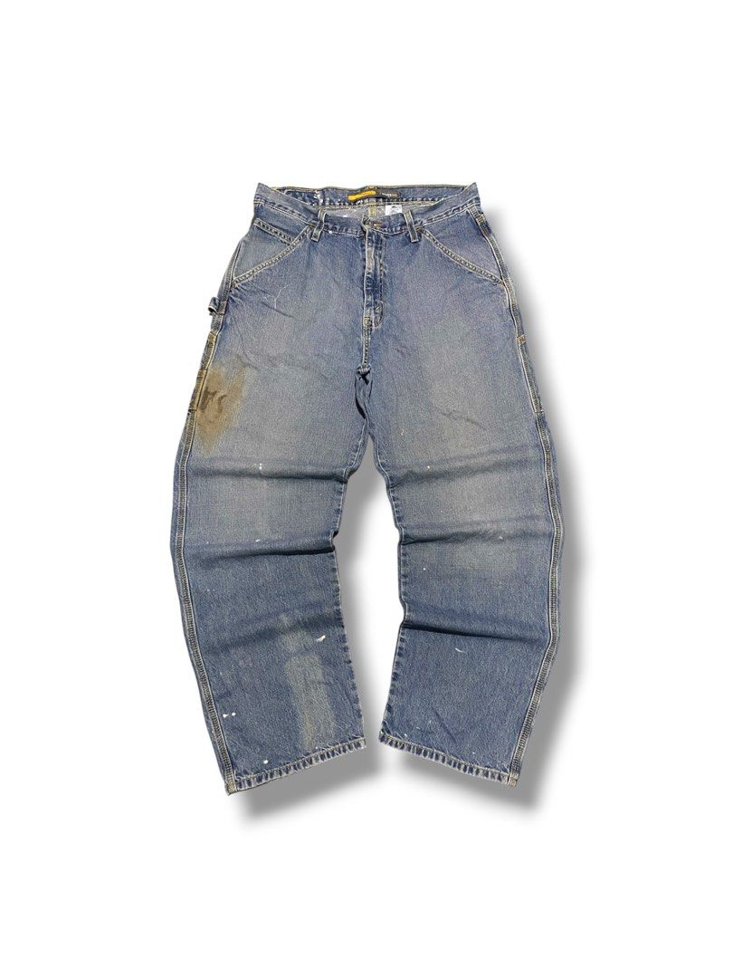 Vintage Levis Silver Tab Carpenter Pants (Category: Jeans) located in Cavite. Submitted by plankdalooter (Listing ID 1470280793, Image 2). Description: 34 waistline 43 length 14 thigh 9.5 hem need wash *washable stain *minimal repaired distress di masyadong visible *minimal dot stain not paint stain .