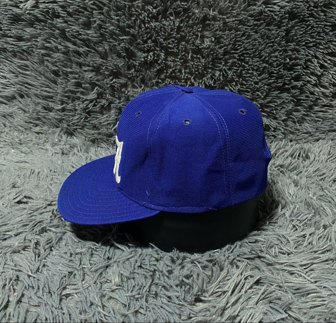 Vintage new era W A snapback (Category: Announcements) located in Pozorrubio. Submitted by thrifttownph (Listing ID 1470266069, Image 3). Description: Vintage new era W A snapback One size fits all Made in usa snap no issues Color rate:9.8/10 Good condition Price:📥📨 Loc:pangasinan📌.