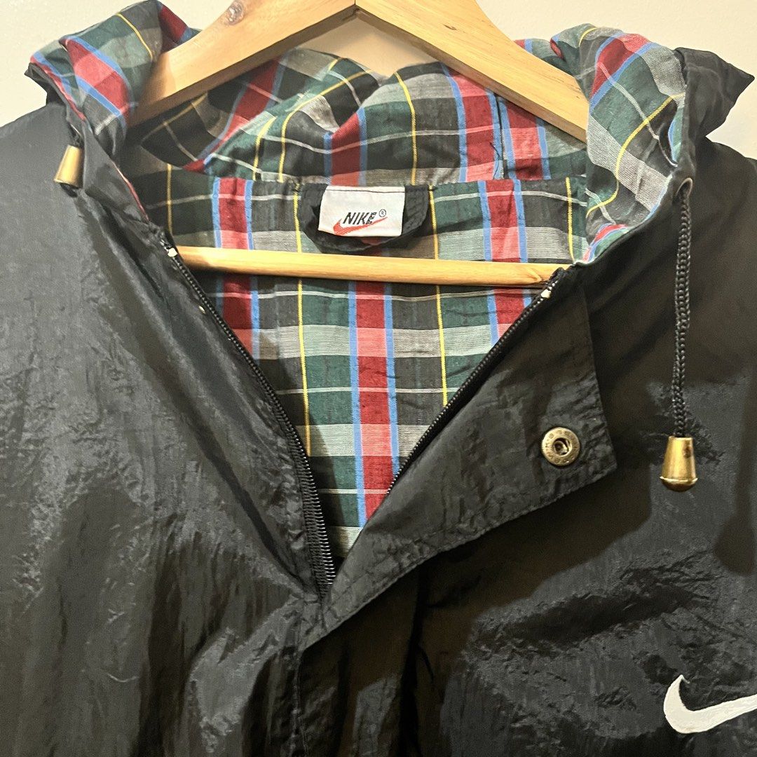 Vintage Nike Black Flannel Lined Windbreaker Jacket (Category: Coats, Jackets and Outerwear) located in Pasay City. Submitted by klosetbykelly (Listing ID 1470332897, Image 2). Description: Welcome to klosetbykelly! 🎀💞 mode of payment: Gcash mode of delivery: J&t and Lalamove location: Pasay City NO LOWBALLING ❌ BOGUS BUYERS WILL BE AUTOMATICALLY BLOCKED 🚫 NO TO IMPATIENT BUYERS ❌ PAYMENT FIRST BEFORE SHIPPING ‼️ ITEM DESCRIPTION: - Brand: Nik